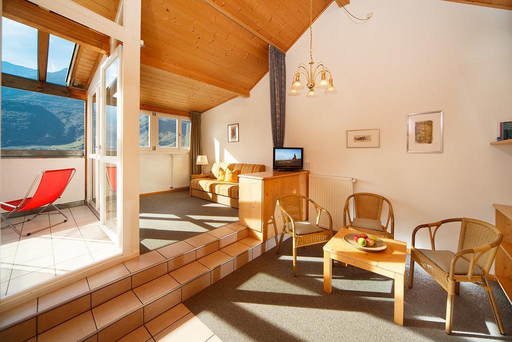 Residence Haus Kalterersee Caldaro Room photo